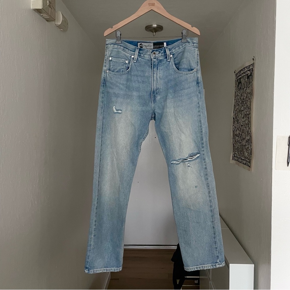 Levi’s Silvertab Straight-Leg Light Wash Jeans